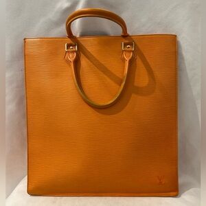 Louis Vuitton Tote